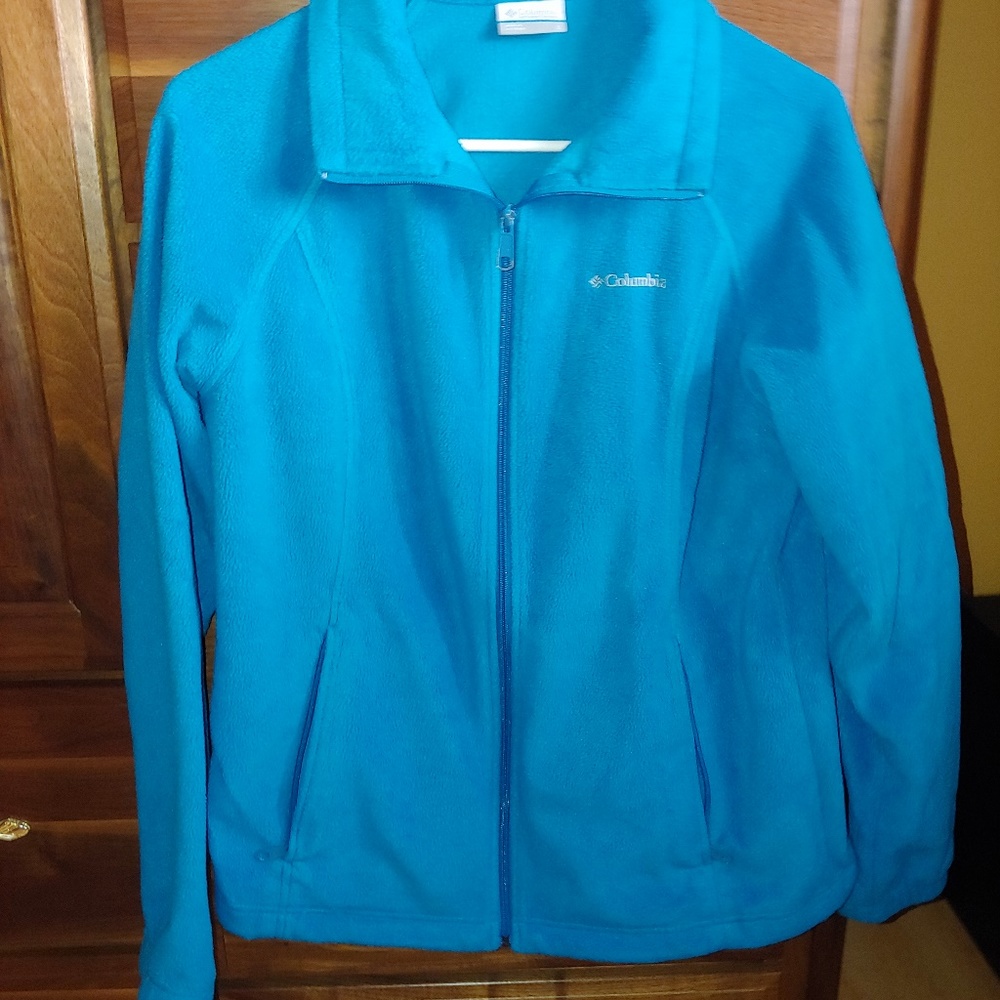Columbia sweatshirt or jacket